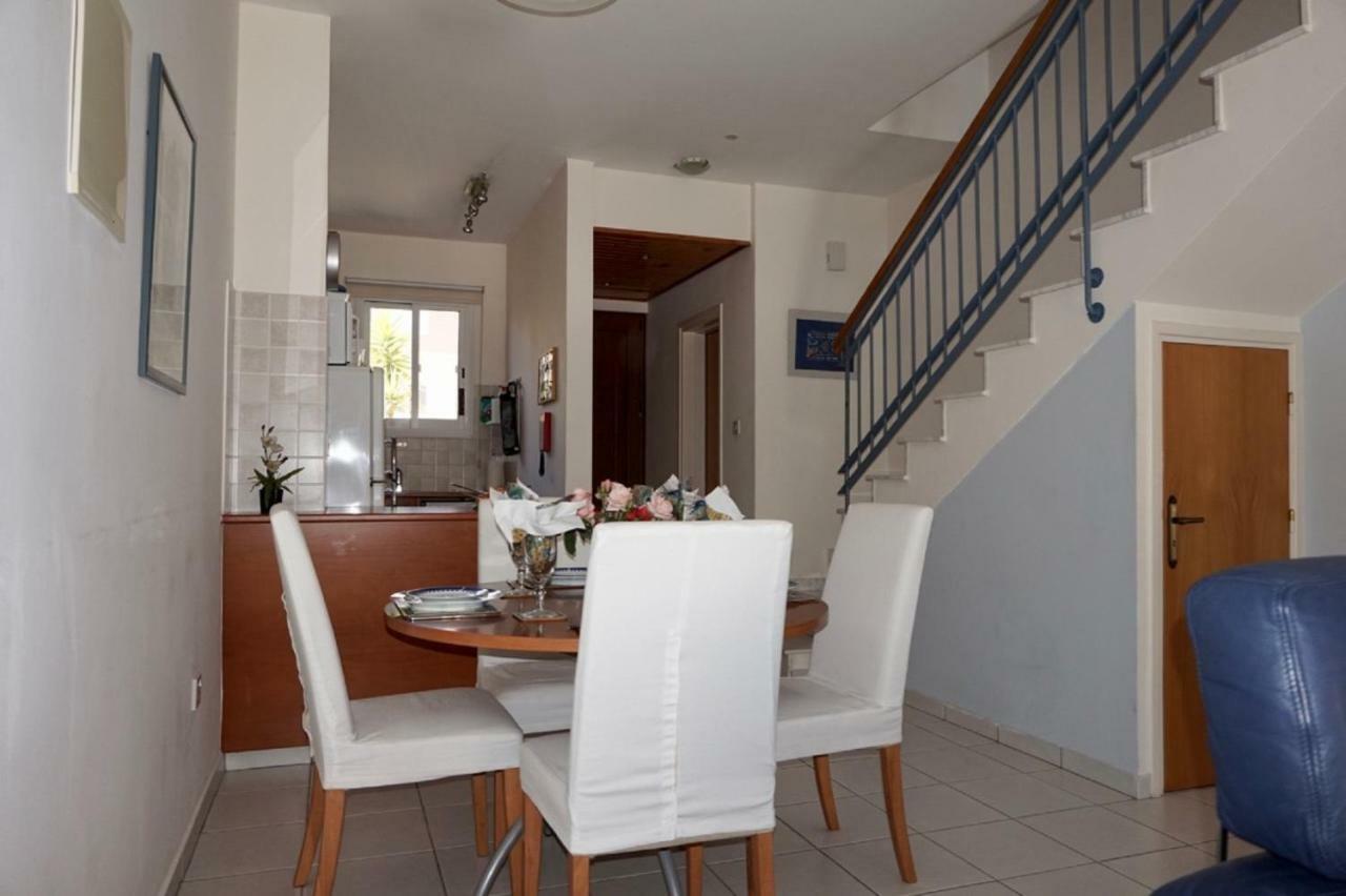 Aurora Townhouse - Complimentary Paphos Airport Transport Villa Eksteriør billede