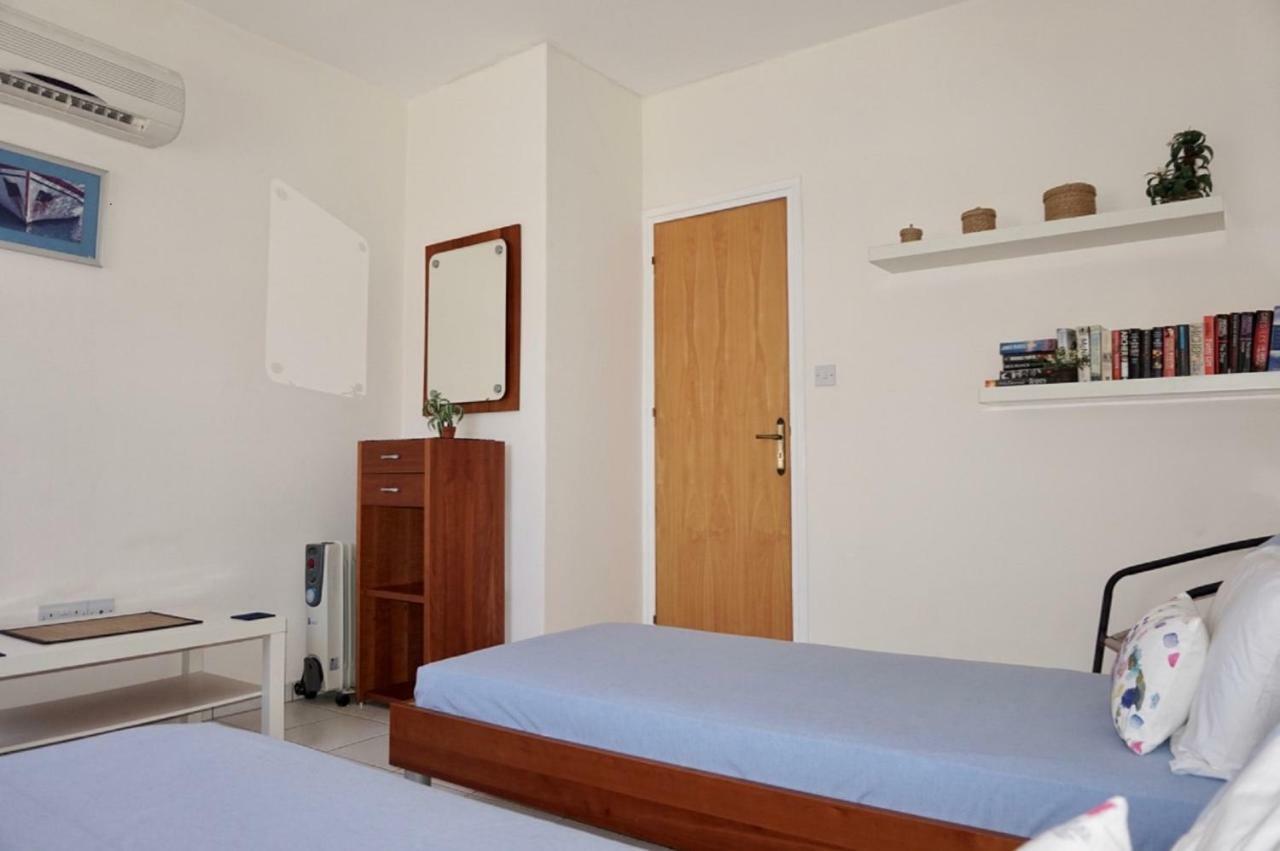 Aurora Townhouse - Complimentary Paphos Airport Transport Villa Eksteriør billede