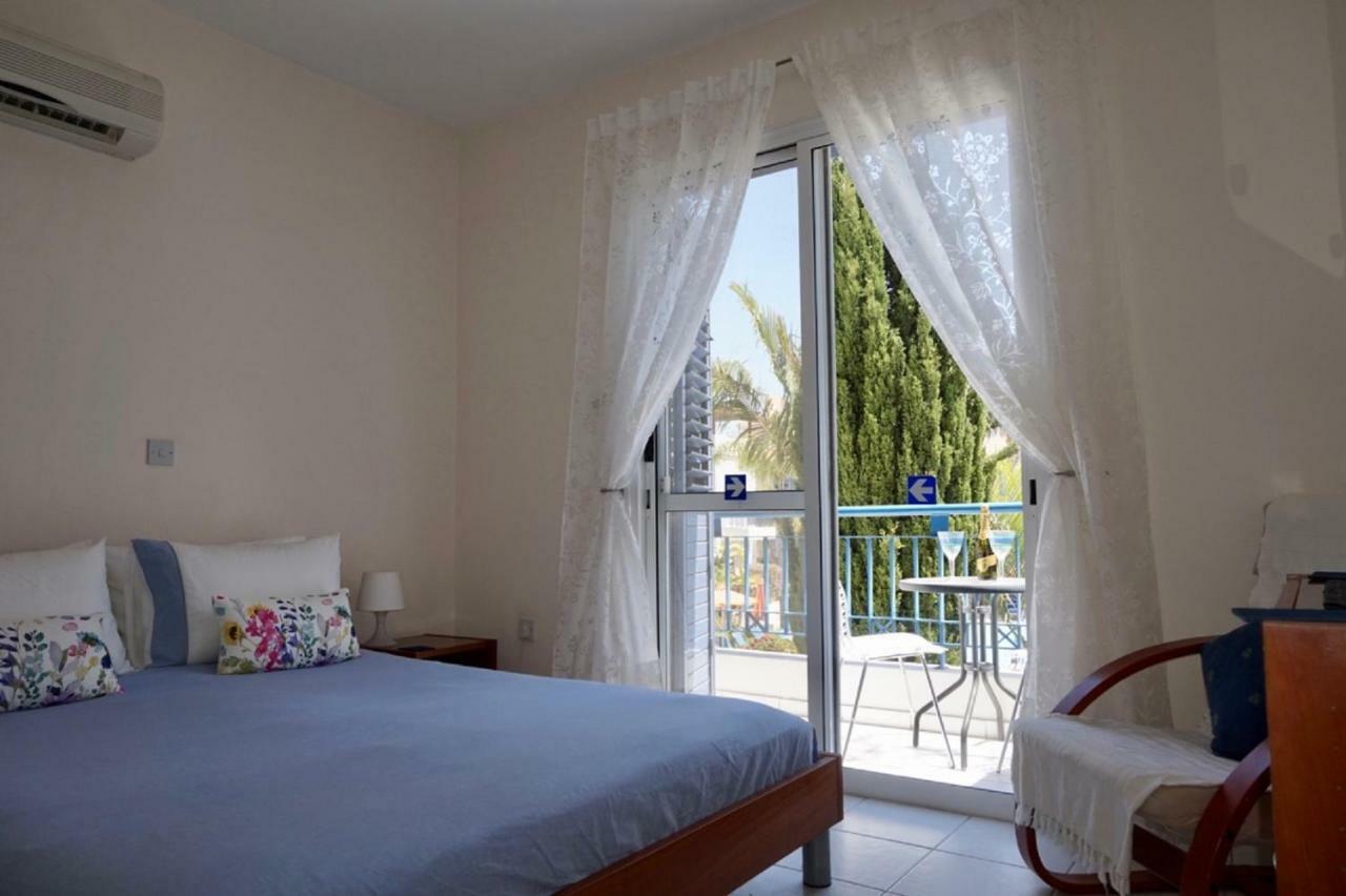 Aurora Townhouse - Complimentary Paphos Airport Transport Villa Eksteriør billede