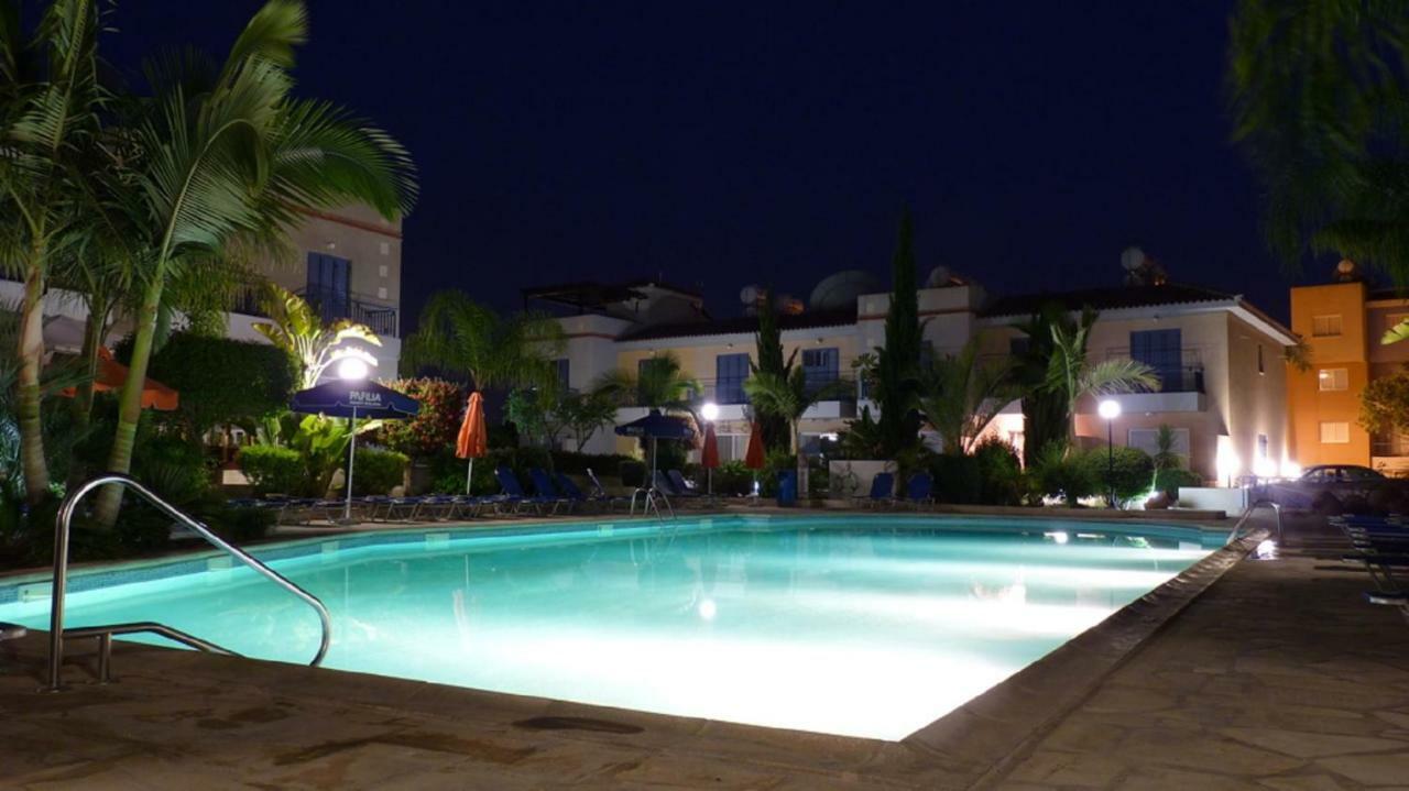 Aurora Townhouse - Complimentary Paphos Airport Transport Villa Eksteriør billede
